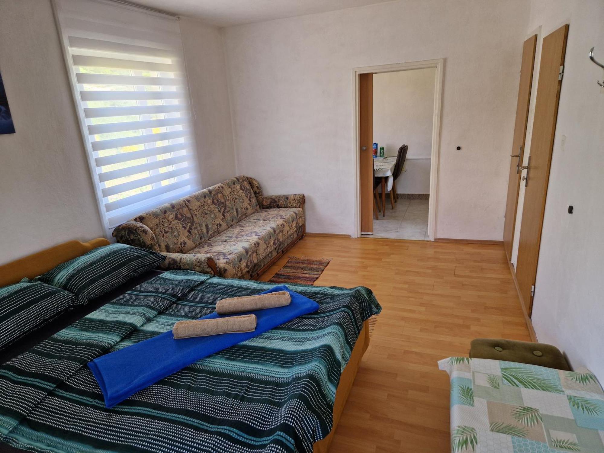Apartments Nikol Лопар Екстериор снимка