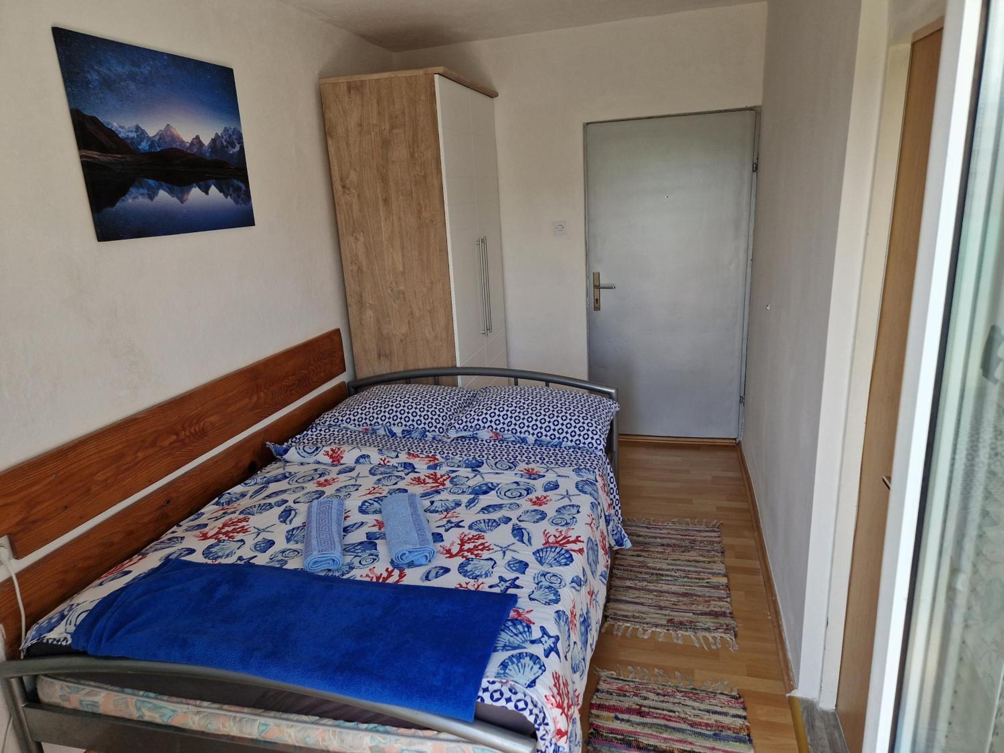 Apartments Nikol Лопар Екстериор снимка