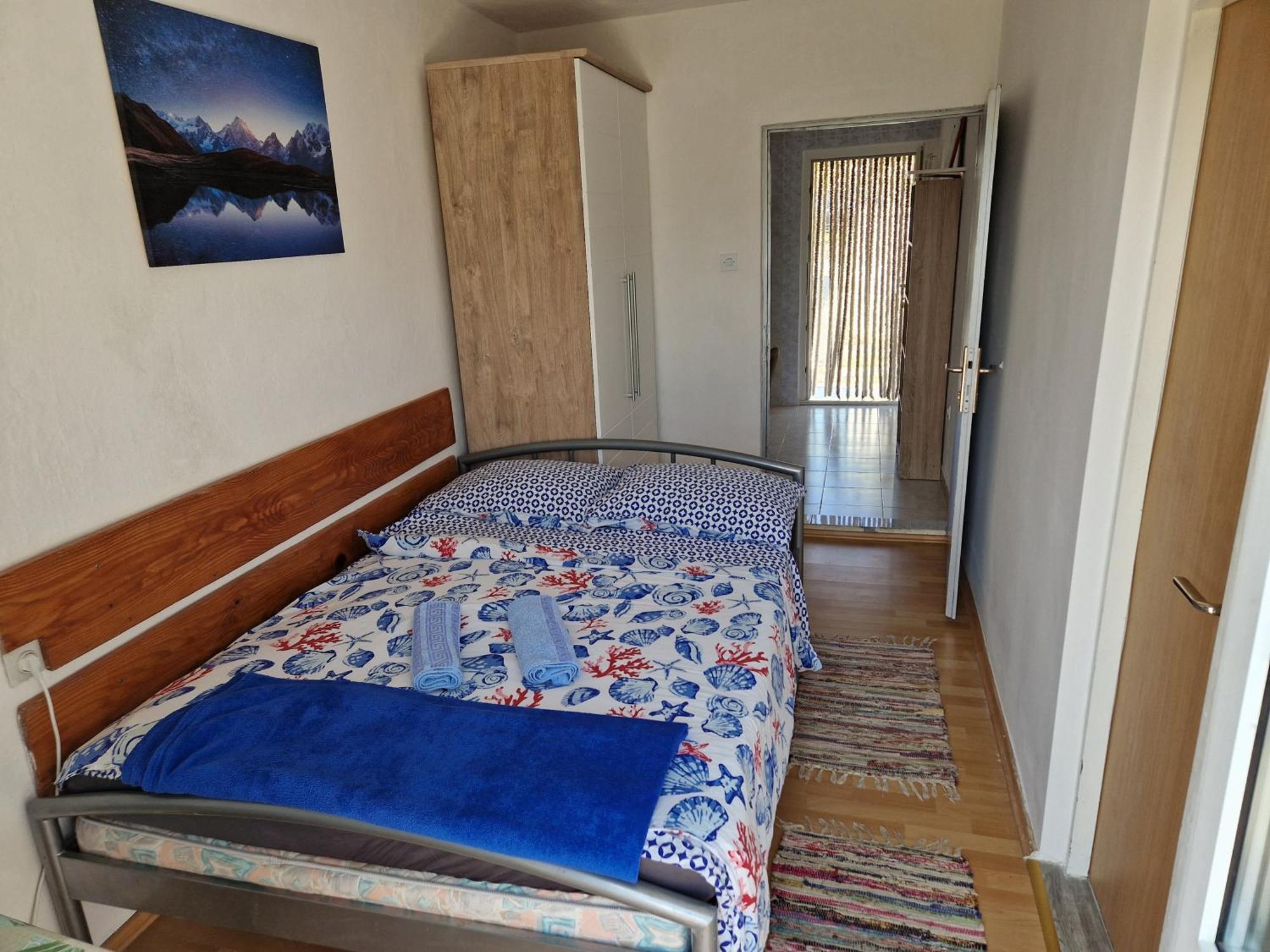 Apartments Nikol Лопар Екстериор снимка